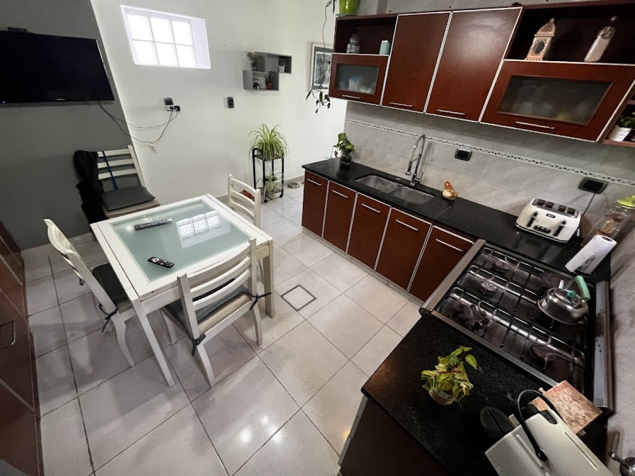Casa en Excelente Estado con 3 Dormitorios y Garage