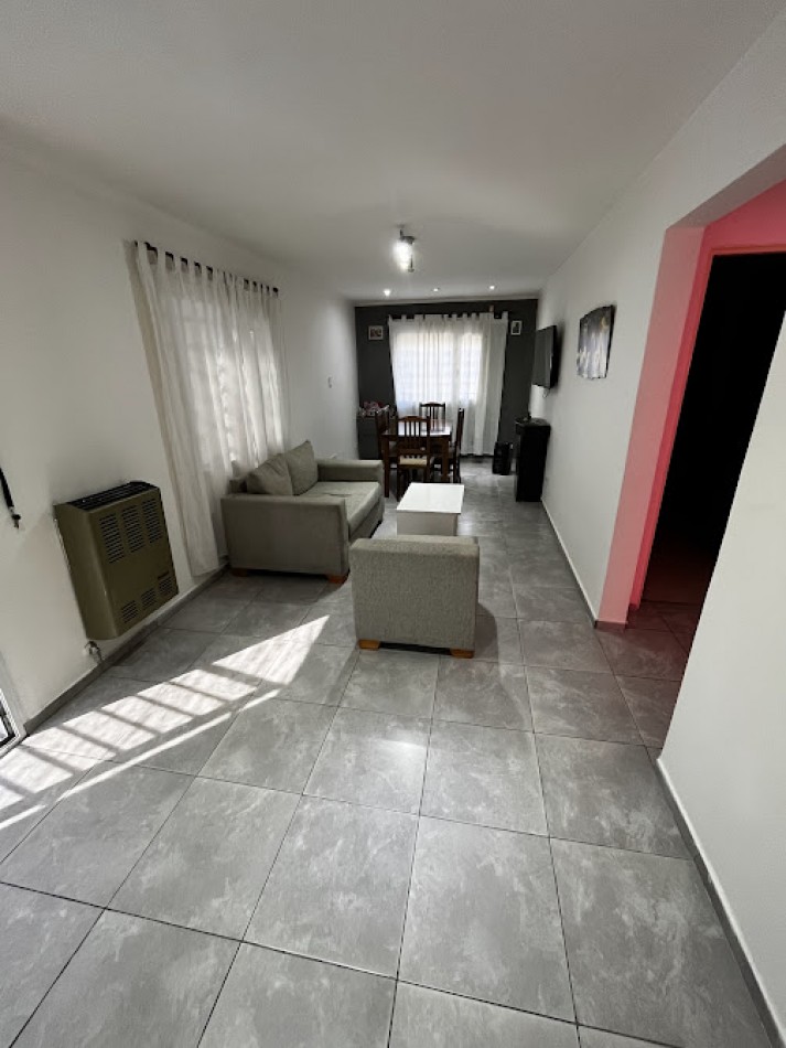 Casa Moderna de 3 Ambientes con Garage Pasante y Patio amplio