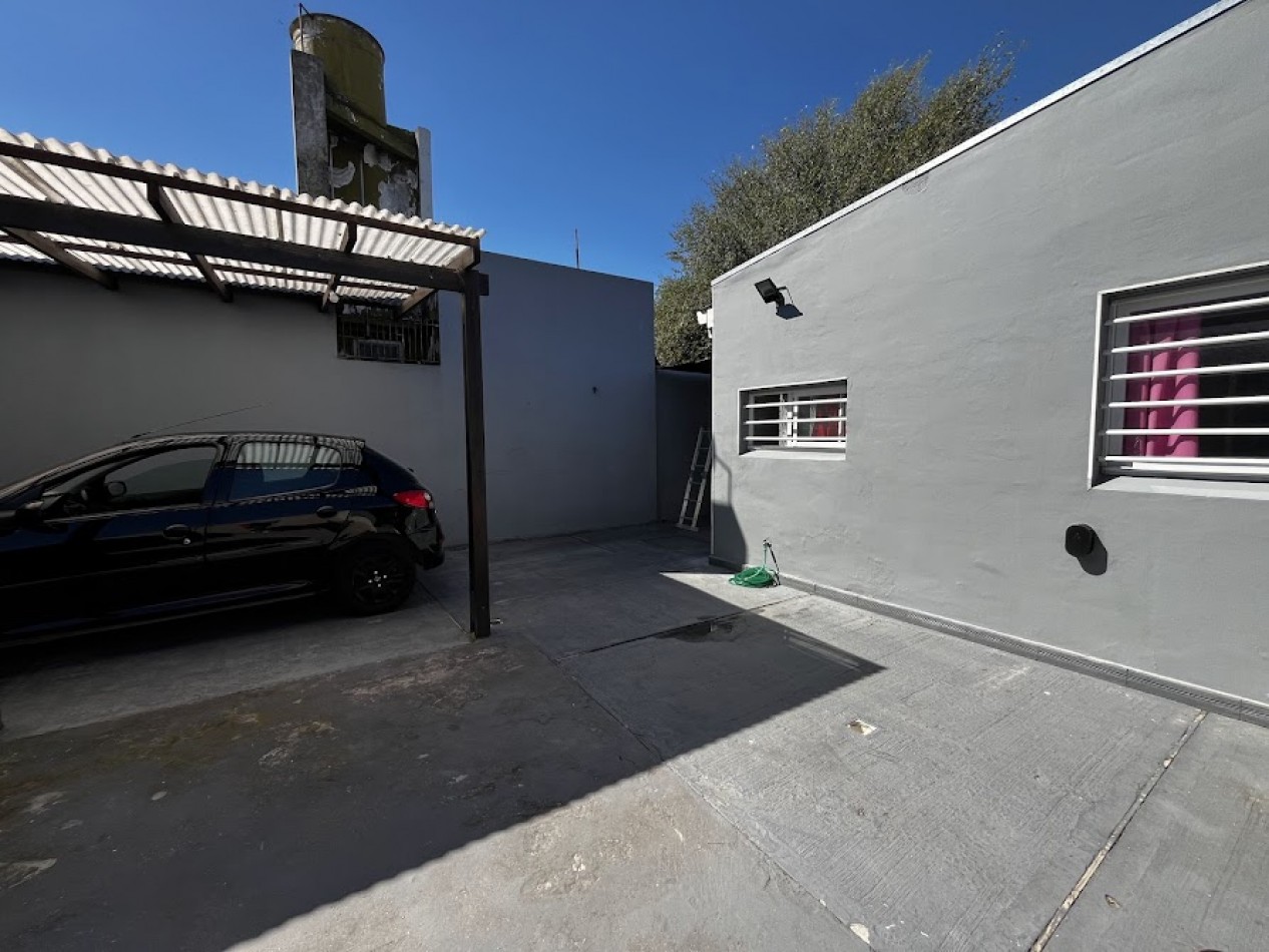 Casa Moderna de 3 Ambientes con Garage Pasante y Patio amplio