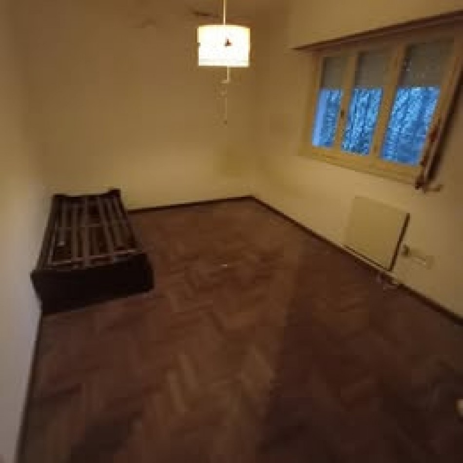 Alquiler  Comercial Chalet Amplio - Ideal Oficinas o Consultorios