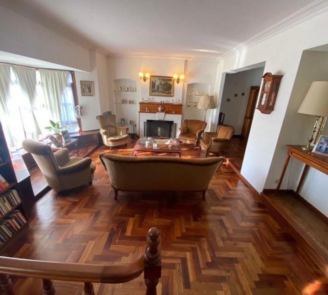 Chalet 4 ambientes sobre lote de 468 mts. Divino Rostro