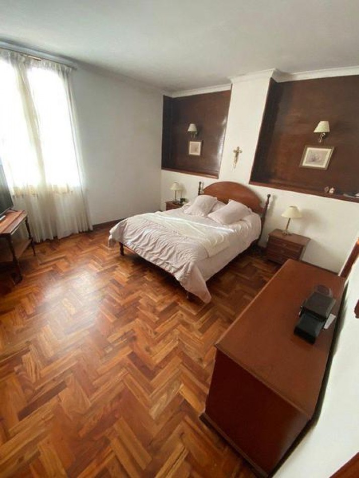 Chalet 4 ambientes sobre lote de 468 mts. Divino Rostro