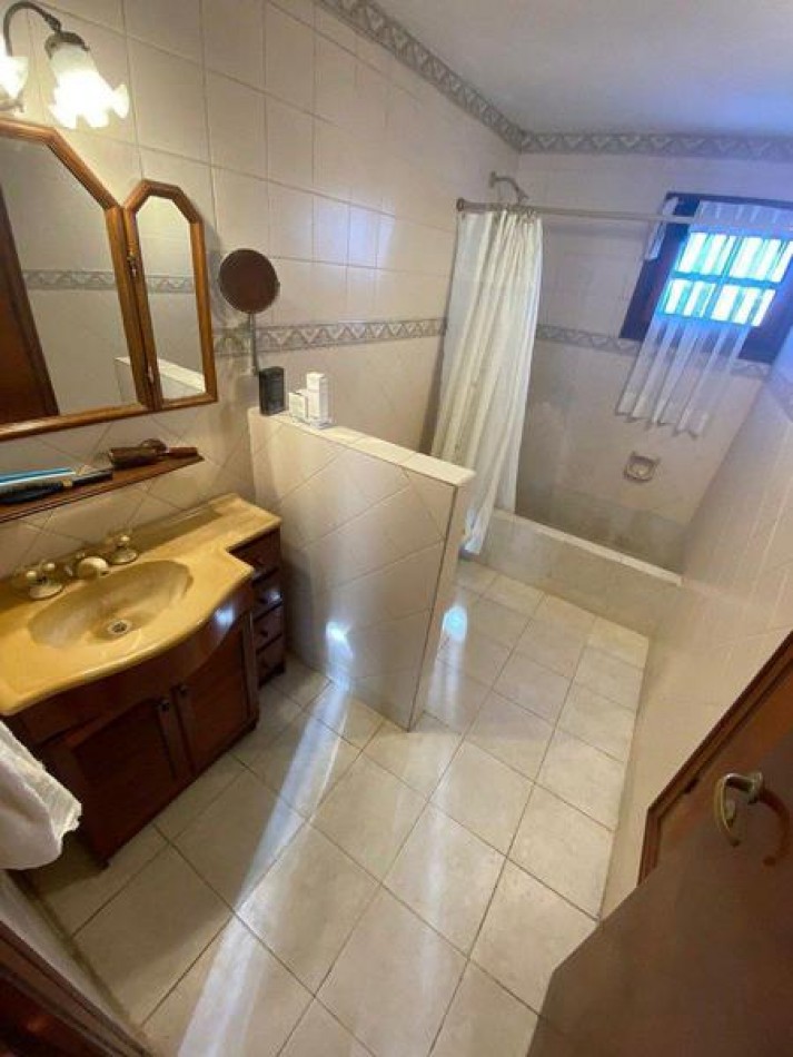 Chalet 4 ambientes sobre lote de 468 mts. Divino Rostro