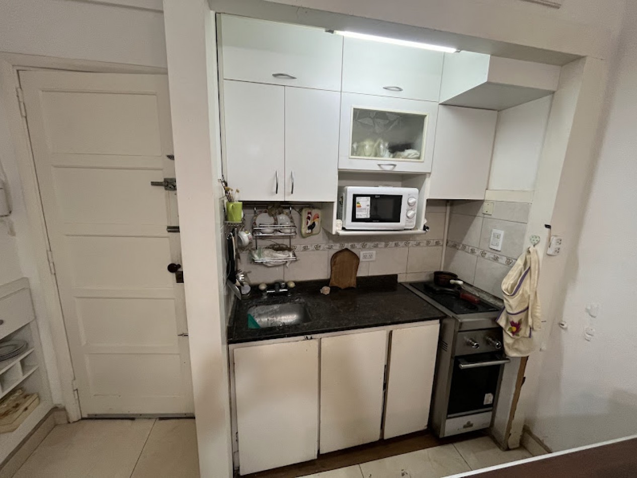 Departamento 2 amb al frente zona Varese