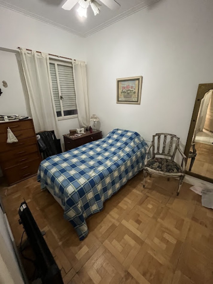 Departamento 2 amb al frente zona Varese