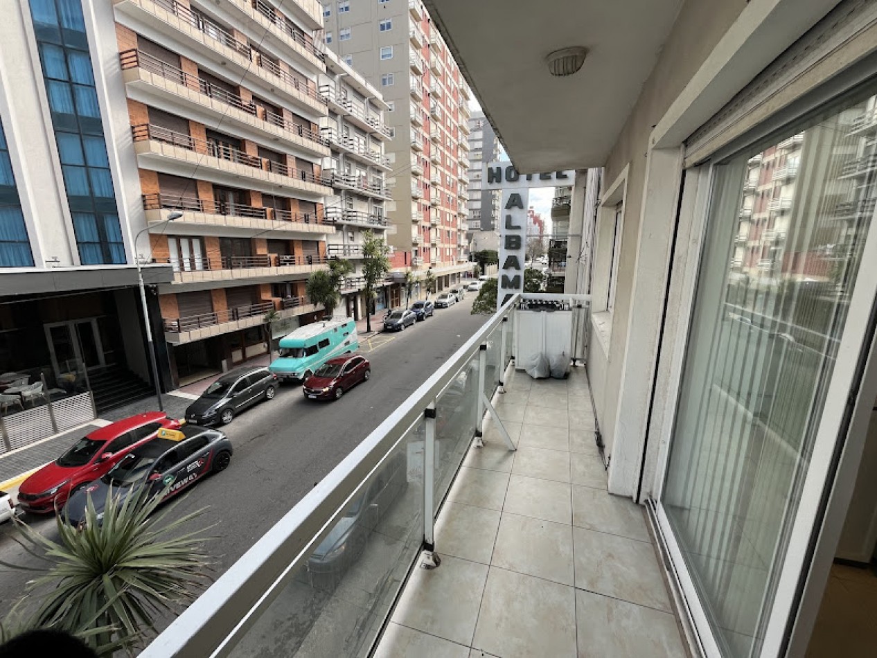  Dos amb. con balcon reciclado a 15 mts del Mar -La Perla