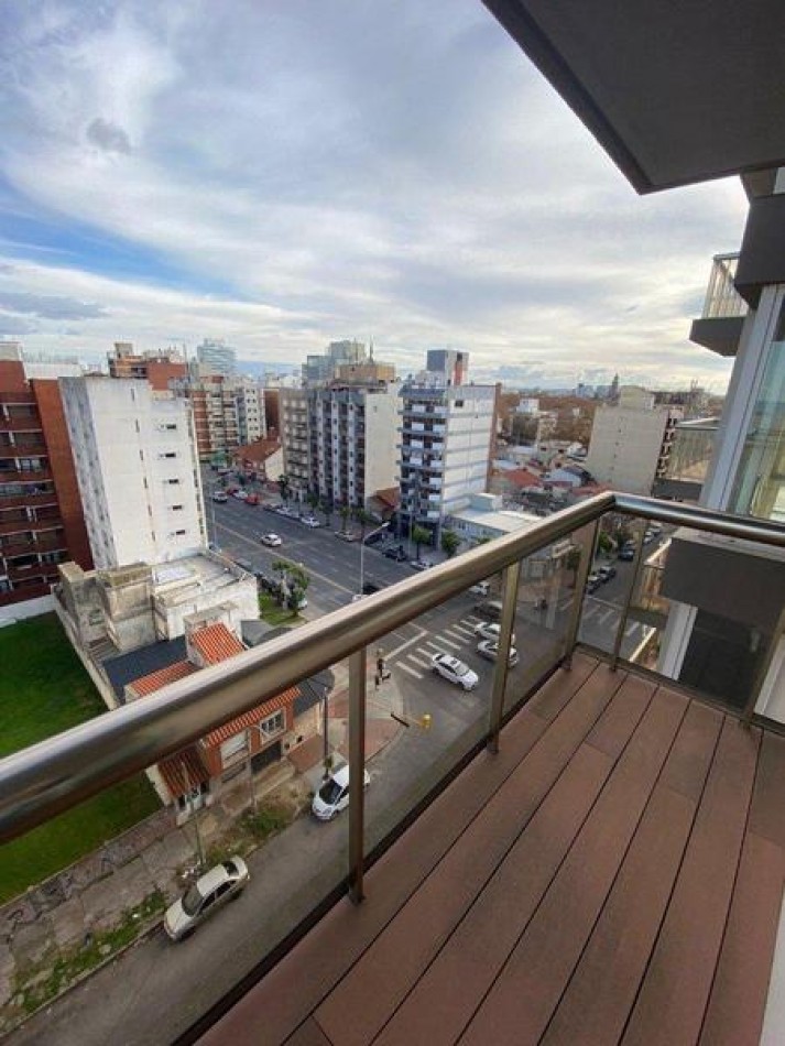 Departamento Vista al mar de tres ambientes con balcon y cochera - La Perla - Mar del Plata