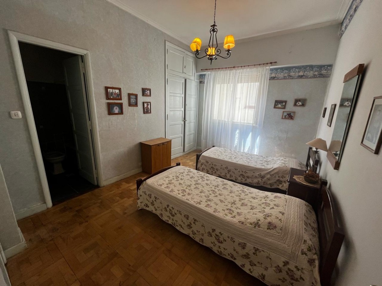 Departamento Señorial de 4 Ambientes en el Edificio Horizonte - Torreon del Monje