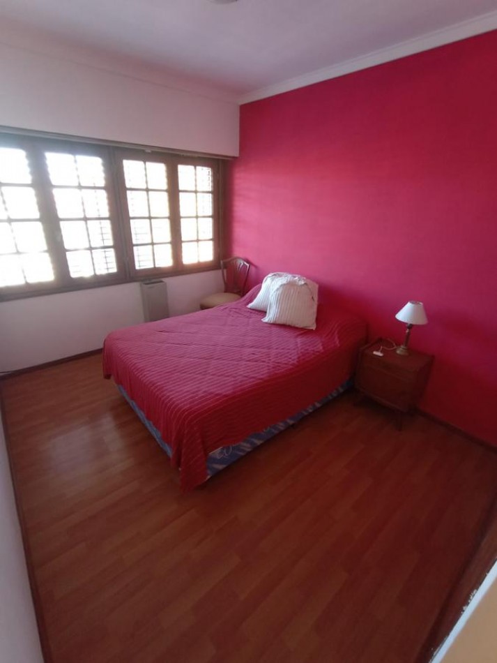 Chalet 5 amb con garage y amplio parque Mogotes 