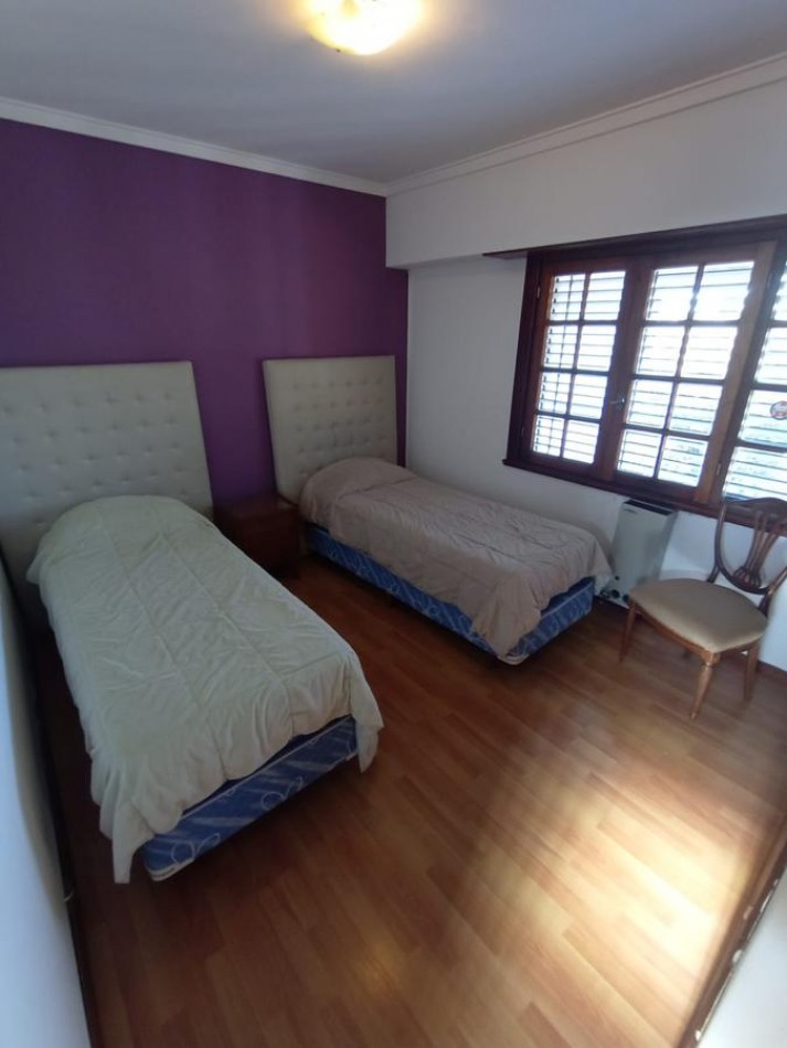 Chalet 5 amb con garage y amplio parque Mogotes 