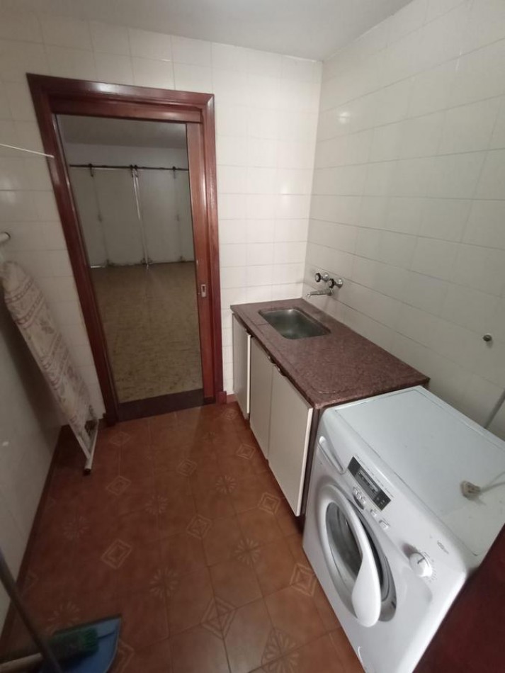 Chalet 5 amb con garage y amplio parque Mogotes 