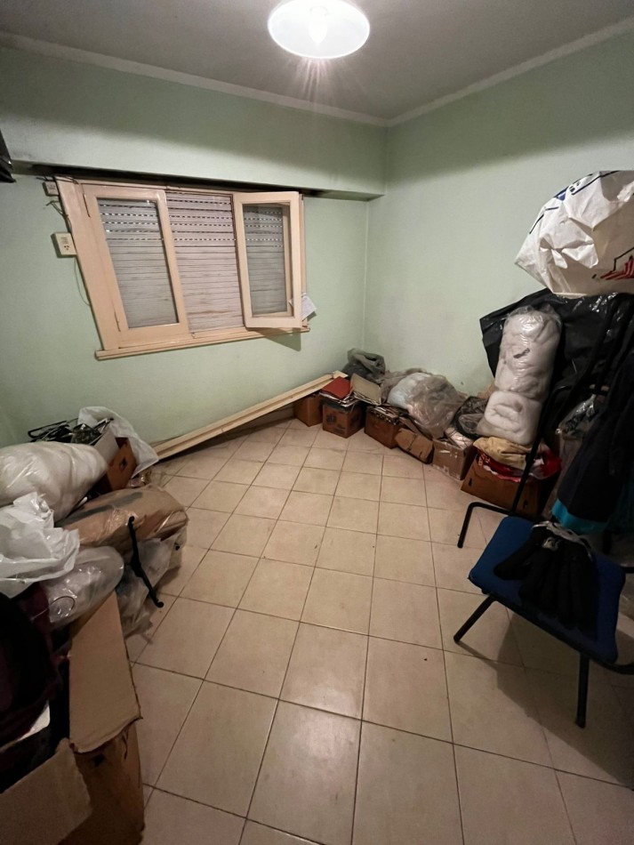 Chalet con Patio, Parrillas y Garage Doble 