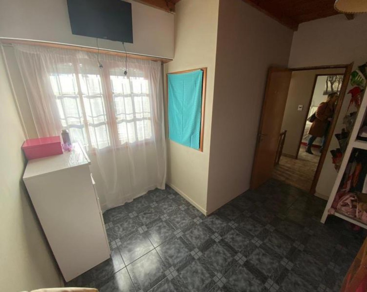 Chalet Multifuncional con Dependencia y Local al Frente - Excelente Ubicacion