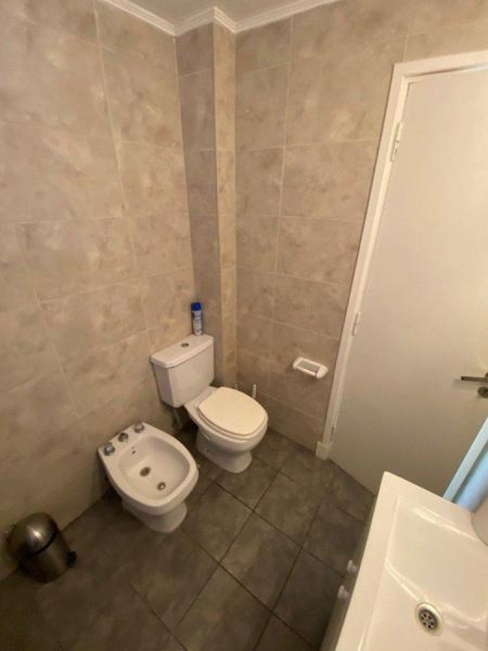 Departamento 3 Ambientes con Vista Parcial al Mar 