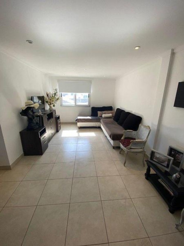 Departamento 3 Ambientes con Vista Parcial al Mar 