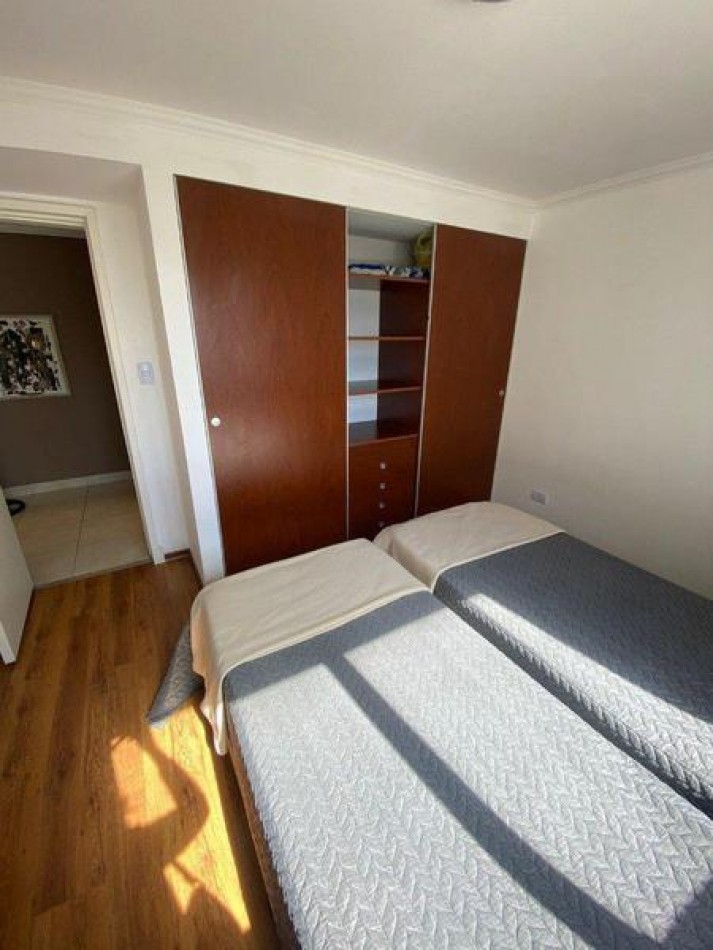 Departamento 3 Ambientes con Vista Parcial al Mar 
