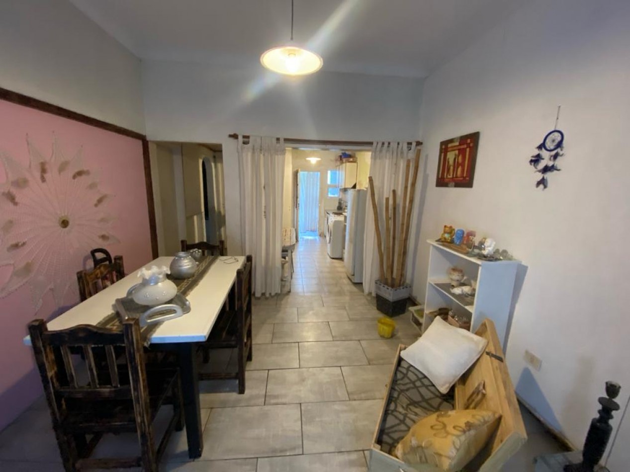Casa de 4 Ambientes con Parque de 430 mt2 y Quincho 