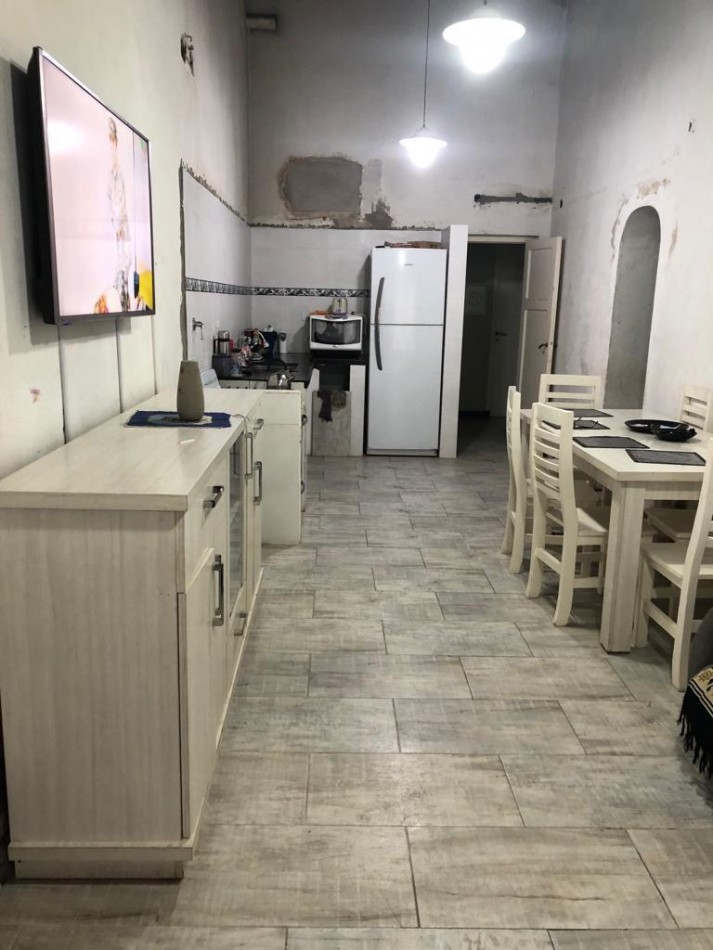Casa de 4 Ambientes con Parque de 430 mt2 y Quincho 
