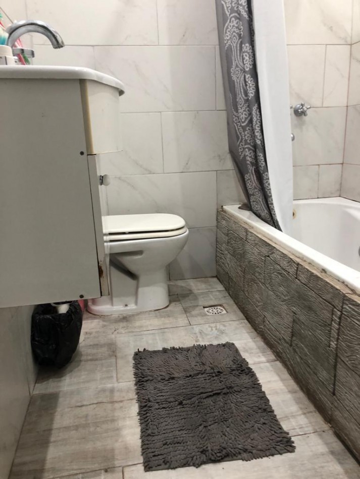 Casa de 4 Ambientes con Parque de 430 mt2 y Quincho 