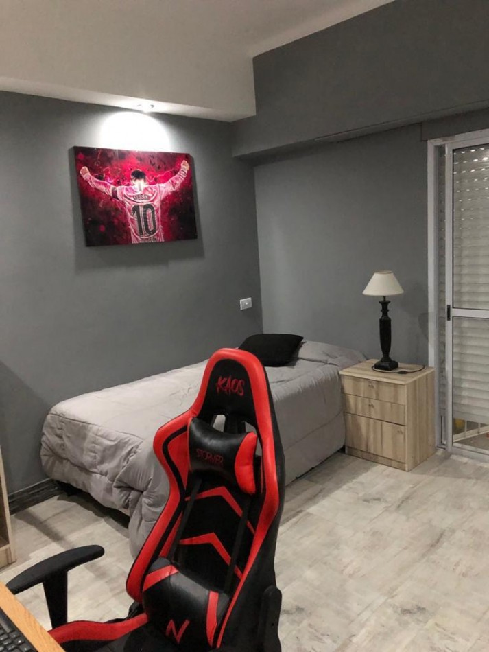 Casa de 4 Ambientes con Parque de 430 mt2 y Quincho 