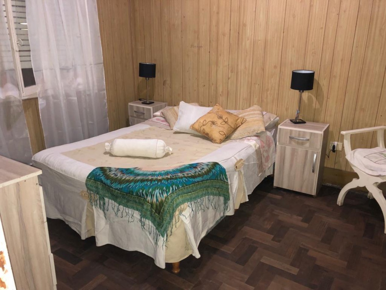 Casa de 4 Ambientes con Parque de 430 mt2 y Quincho 
