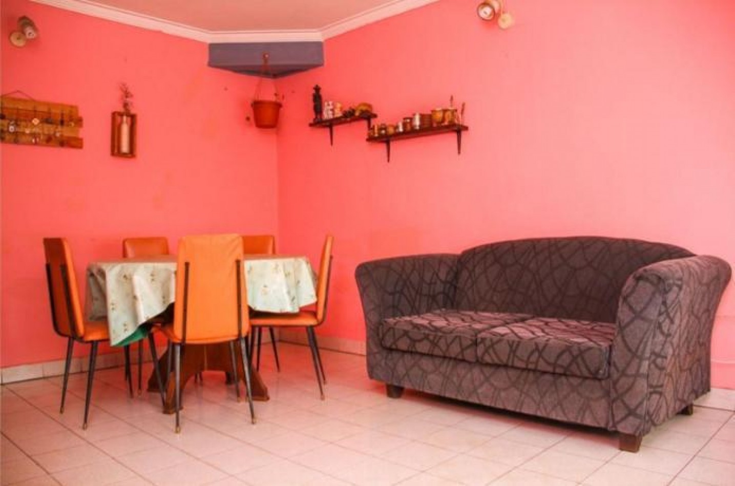 Casa 3 amb. + departamento con entrada independiente