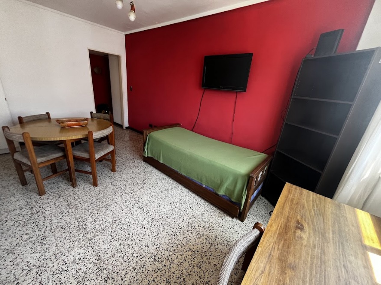 Departamento 2 amb. Plaza Mitre
