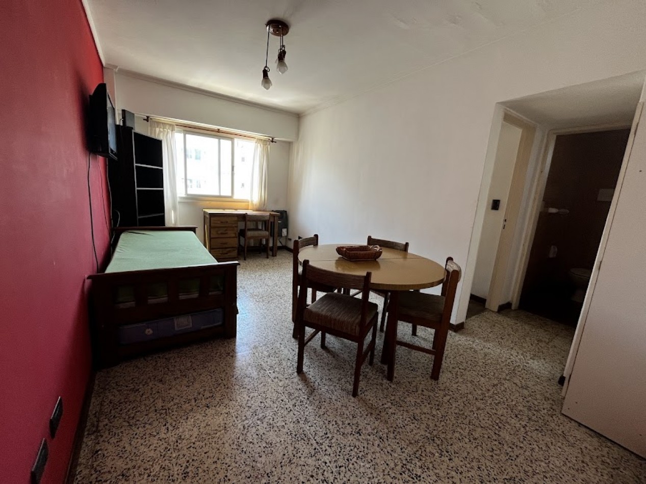 Departamento 2 amb. Plaza Mitre