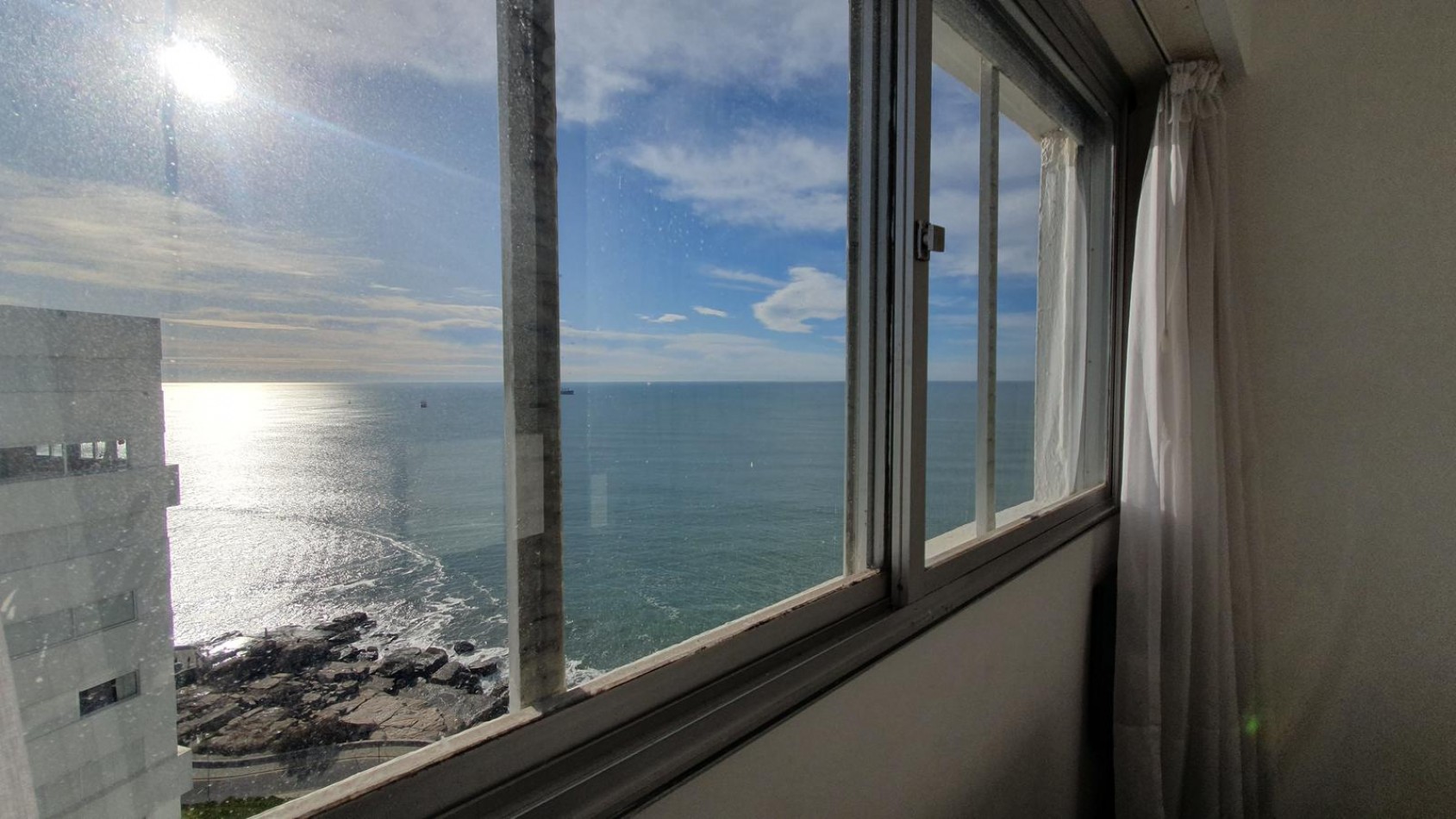  Alquiler 24 meses frente al mar -Departamento de 4 amb.- Mirador Cabo Corrientes