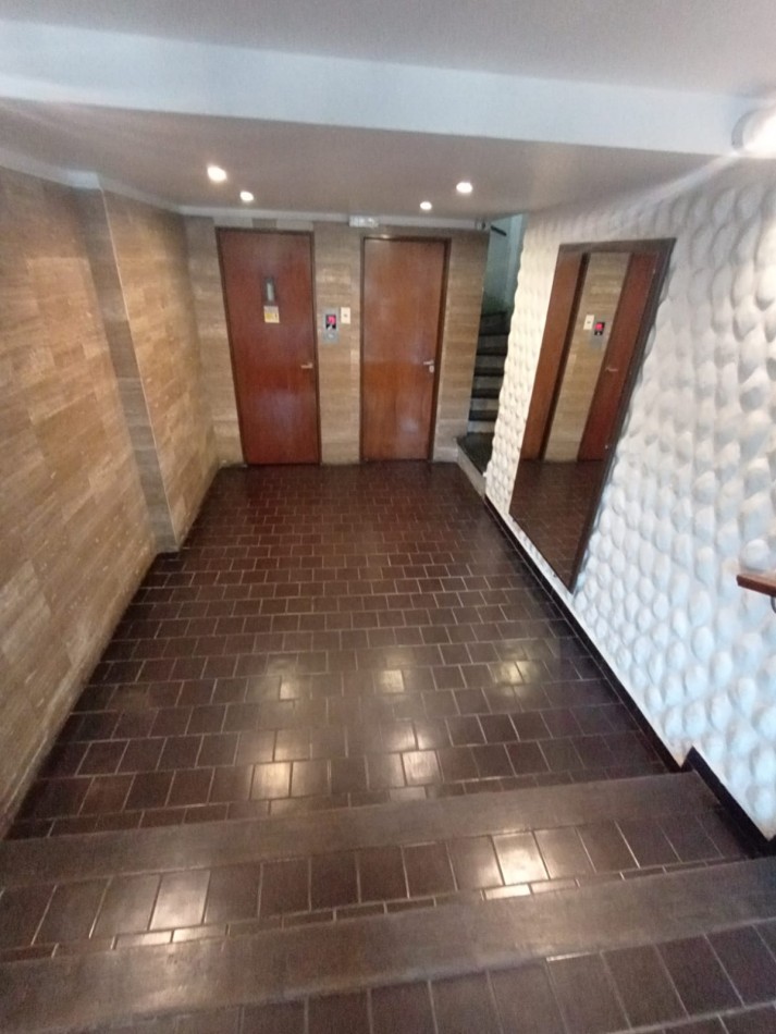 Departamento 2 amb al frente con balcon - La perla