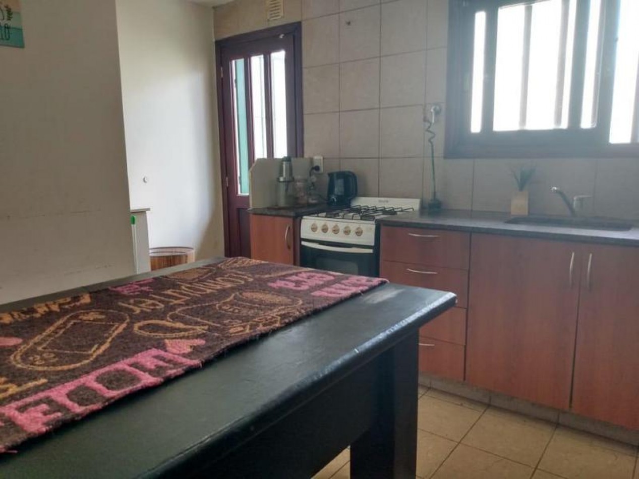 Duplex 3 amb. con patio y cochera