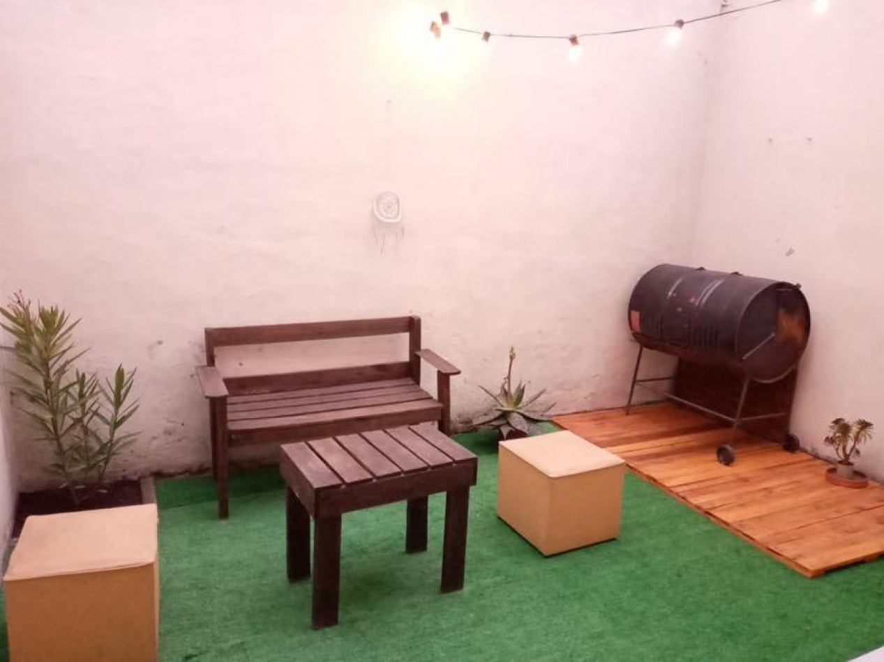 Duplex 3 amb. con patio y cochera