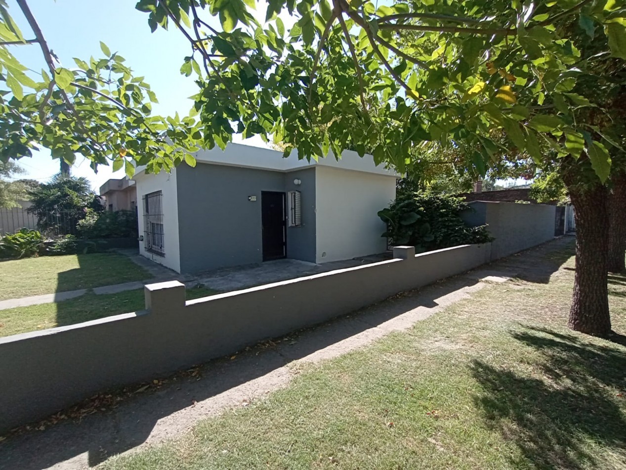 Casa de 3 amb. con parque y cochera