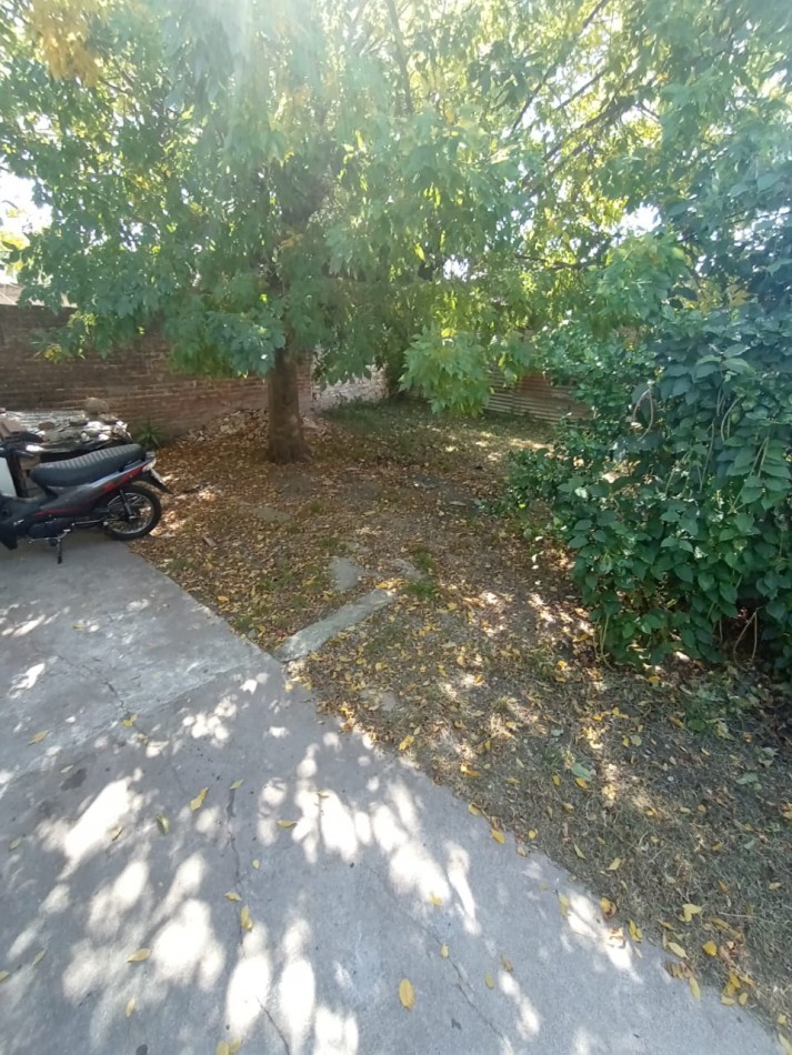 Casa de 3 amb. con parque y cochera
