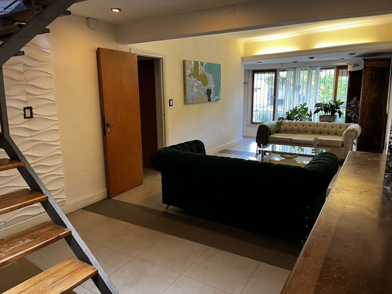 Chalet reciclado, 5 amb. con garage doble y patio 