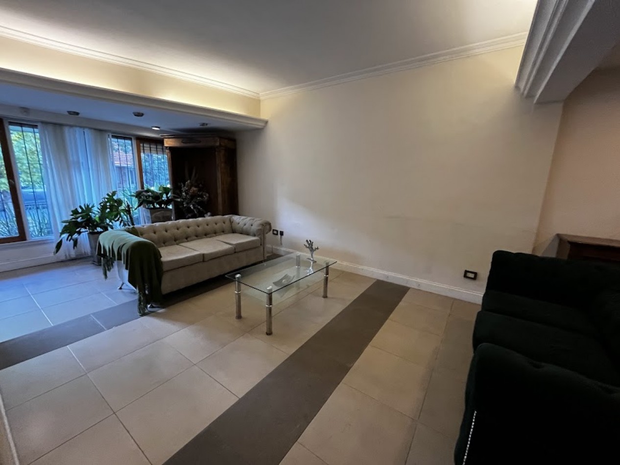 Chalet reciclado, 5 amb. con garage doble y patio 
