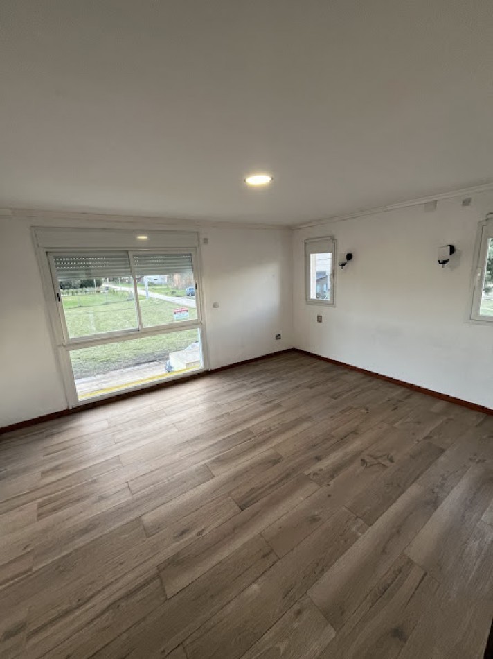 Casa Moderna 3 Amb Amplios sobre 540 m2 SANTA ELENA