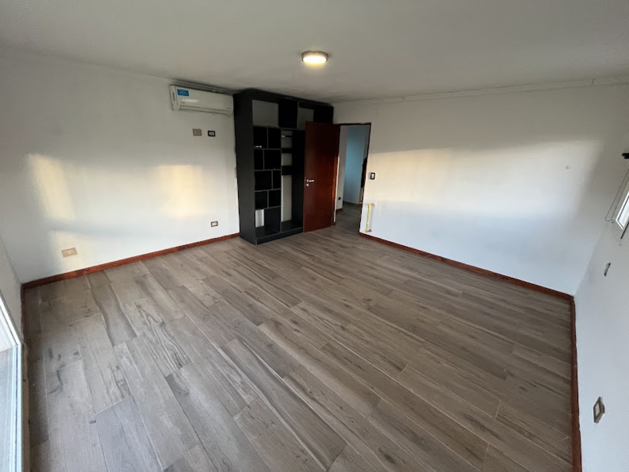 Casa Moderna 3 Amb Amplios sobre 540 m2 SANTA ELENA