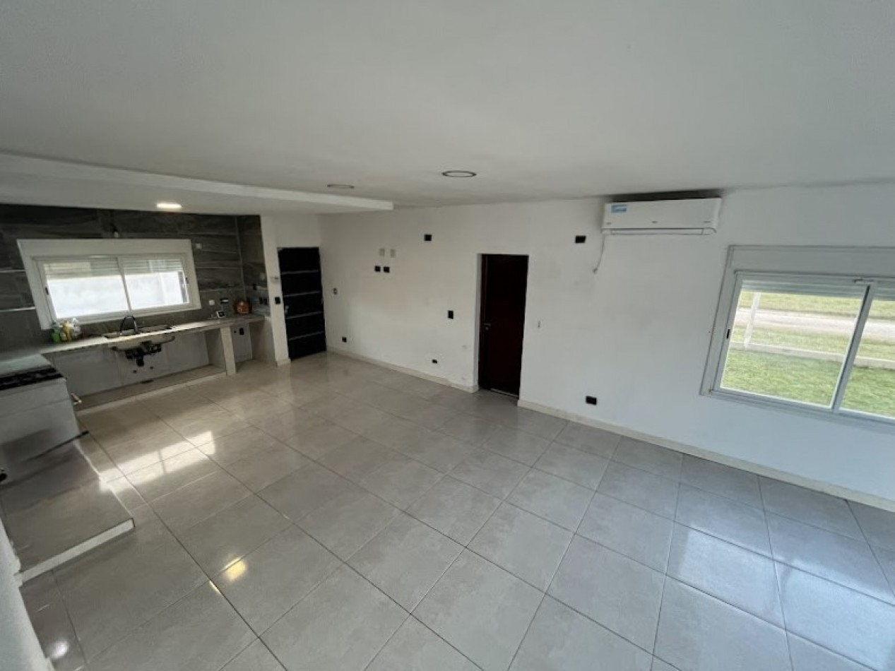 Casa Moderna 3 Amb Amplios sobre 540 m2 SANTA ELENA
