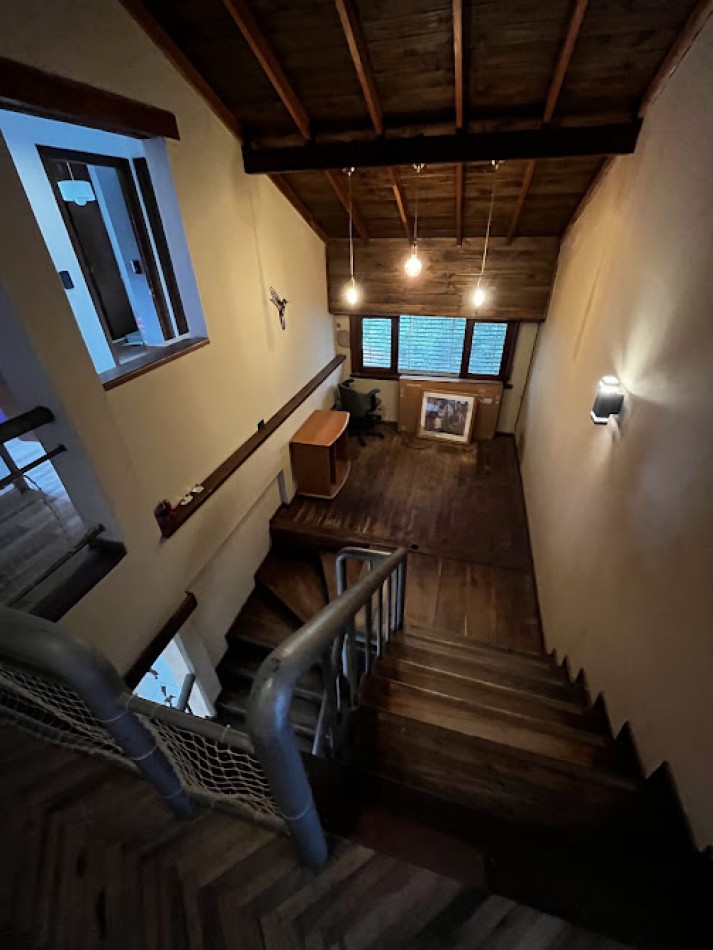 Venta Chalet  5 amb. con piscina y parque - El Grosellar - USD 190.000