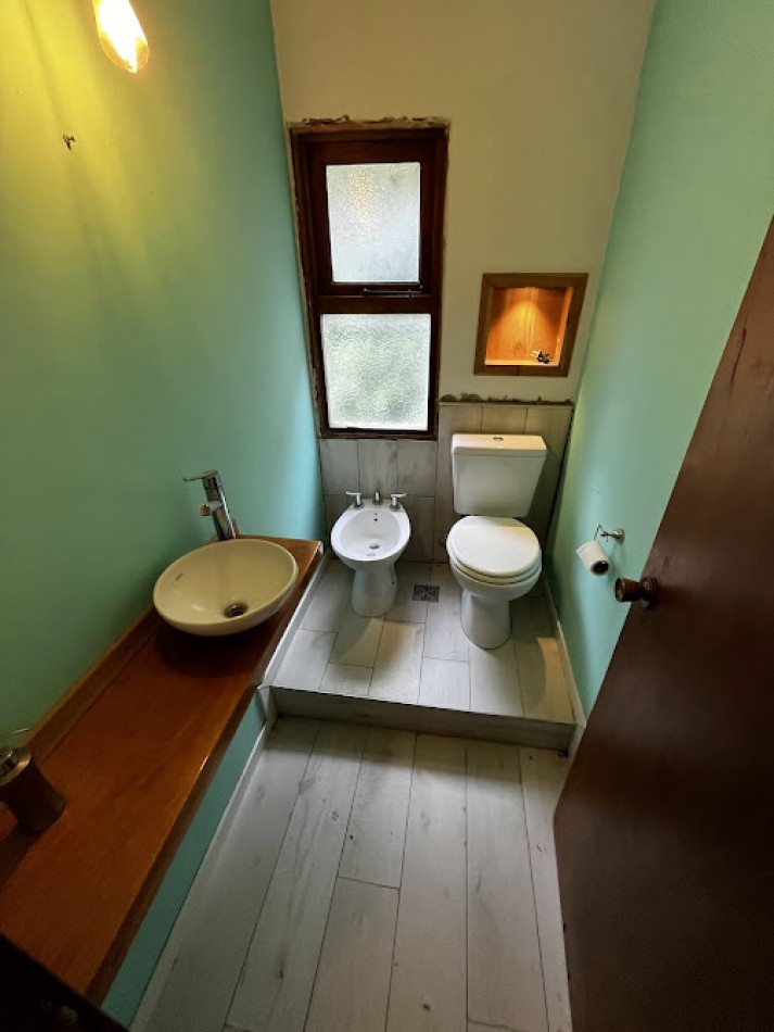 Venta Chalet  5 amb. con piscina y parque - El Grosellar - USD 190.000