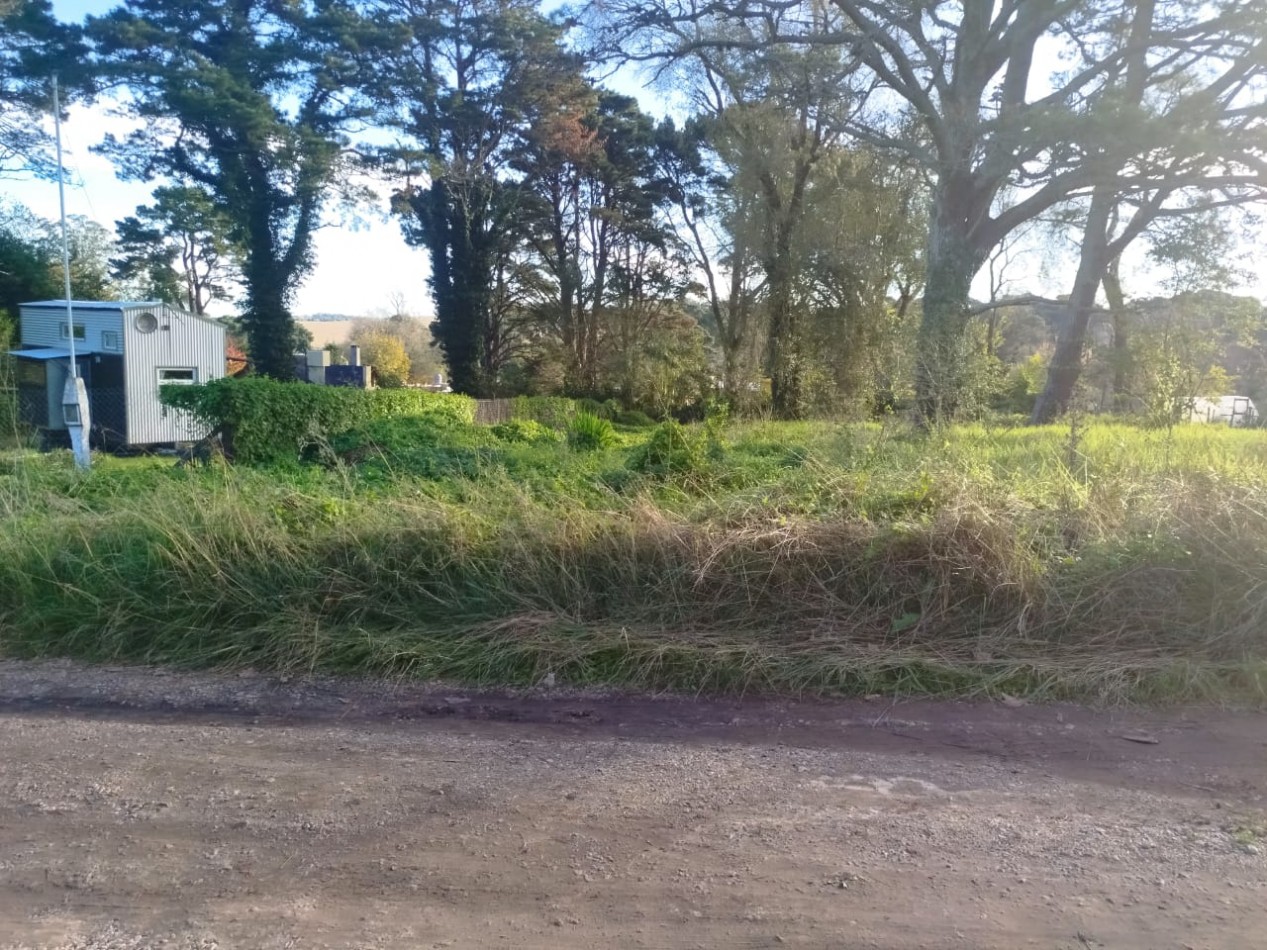 Gran lote de 680 m² con servicios y excelente orientacion- Sierra de los Padres