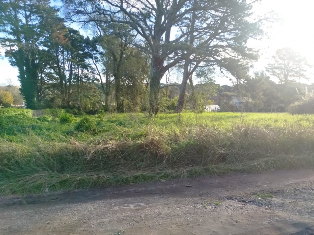Gran lote de 680 m² con servicios y excelente orientacion- Sierra de los Padres