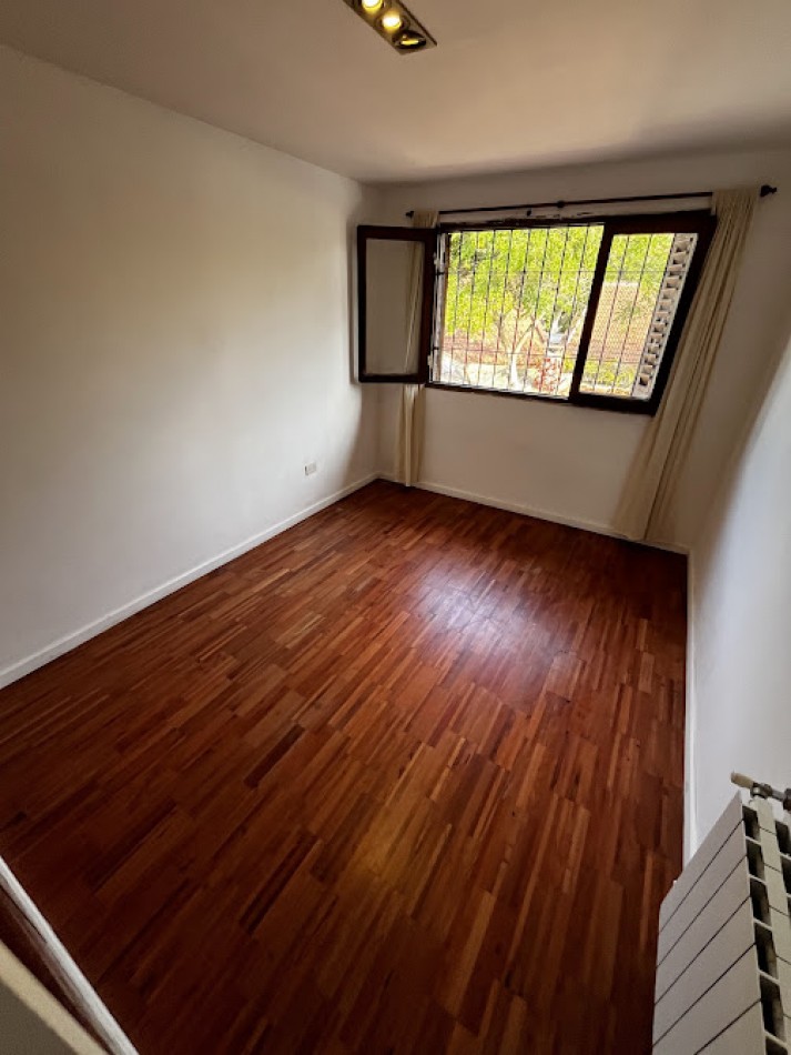 ALQUILER 24 MESES Oportunidad unica en Barrio Constitucion - Chalet en dos plantas