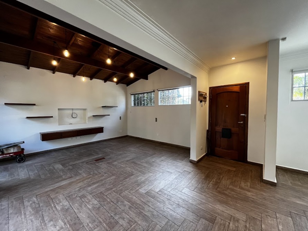 ALQUILER 24 MESES Oportunidad unica en Barrio Constitucion - Chalet en dos plantas