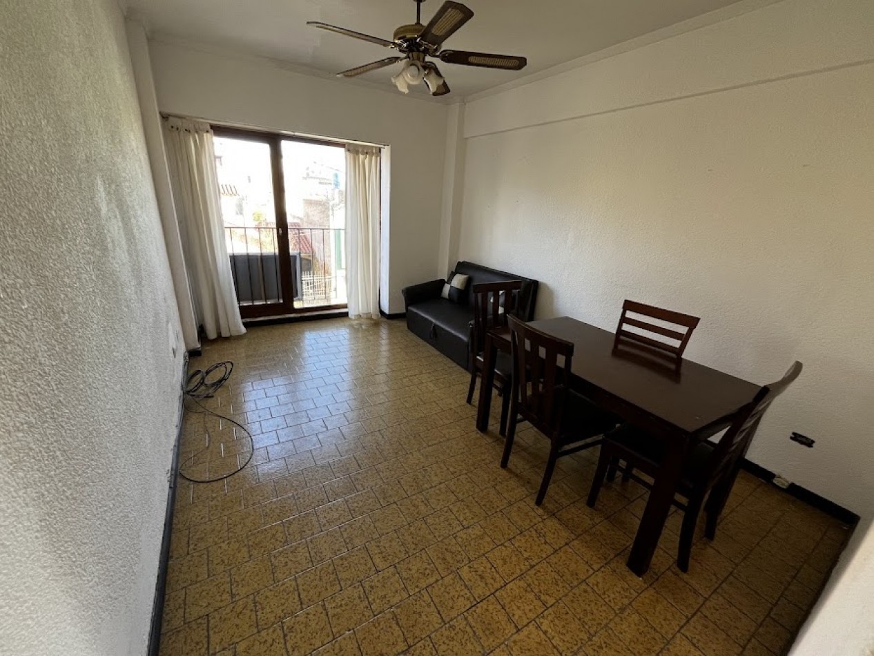 Departamento 2 amb al frente con balcon - La perla APTO CREDITO