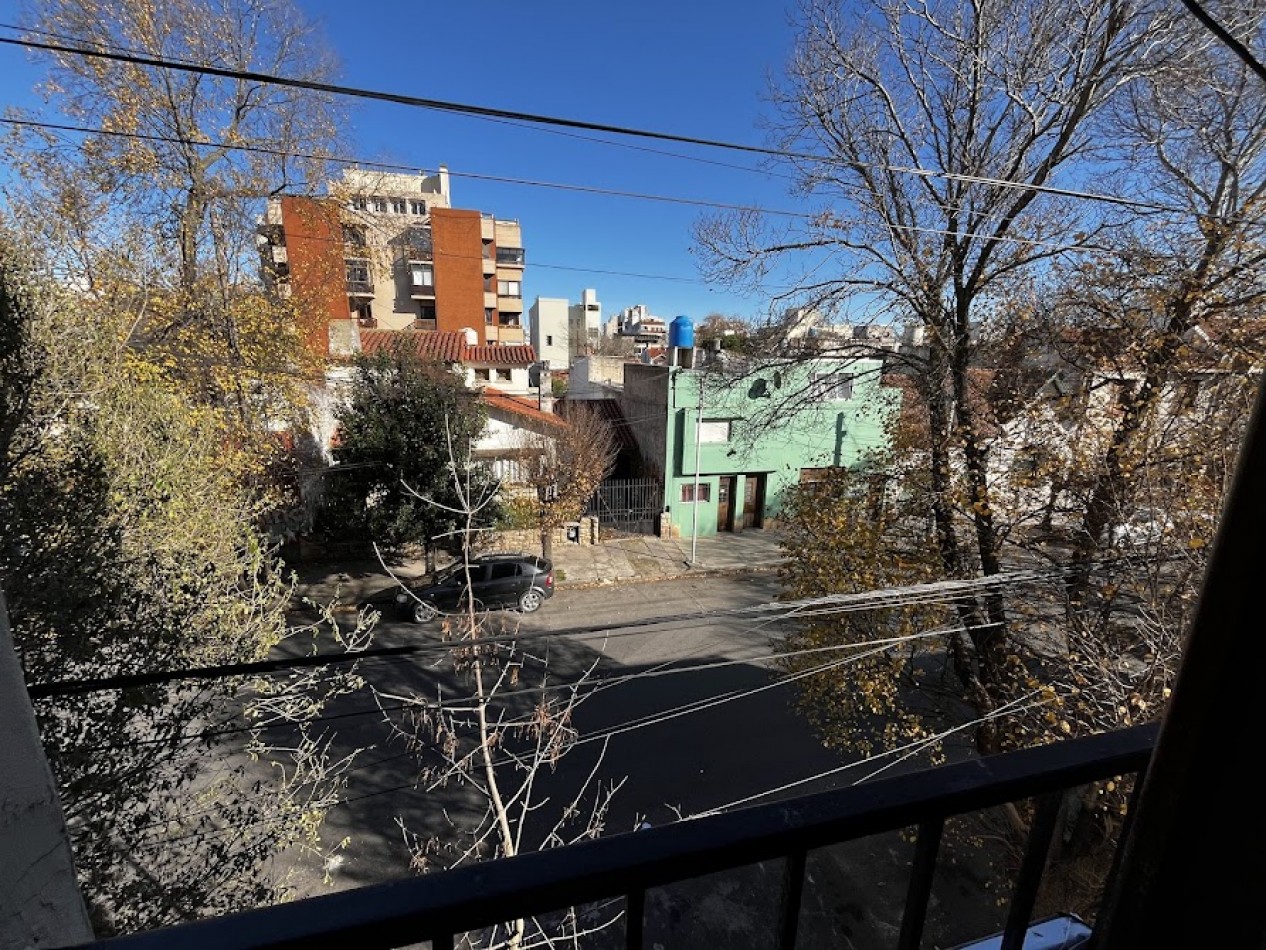 Departamento 2 amb al frente con balcon - La perla APTO CREDITO