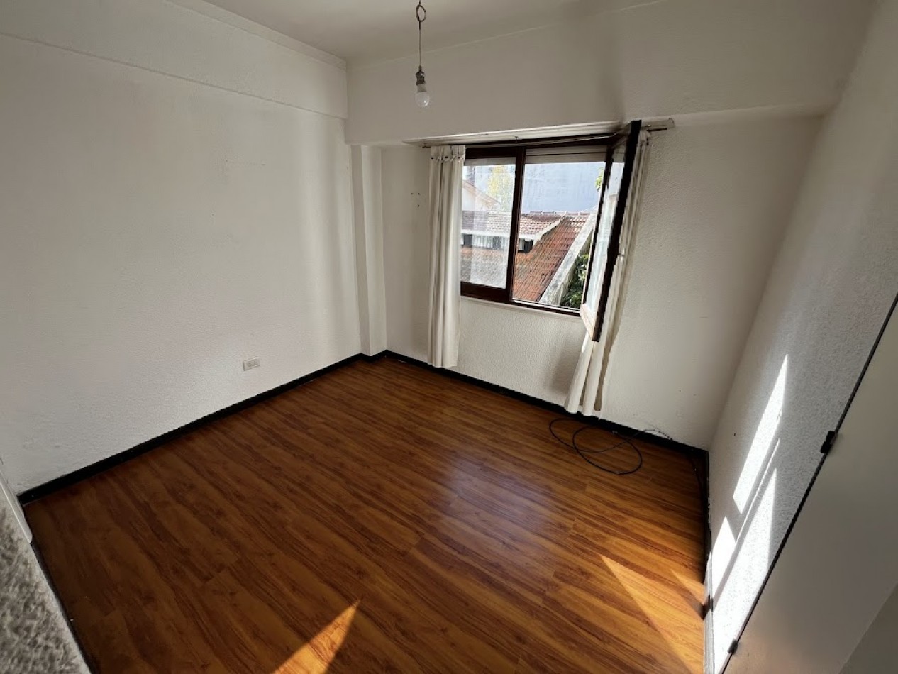 Departamento 2 amb al frente con balcon - La perla APTO CREDITO