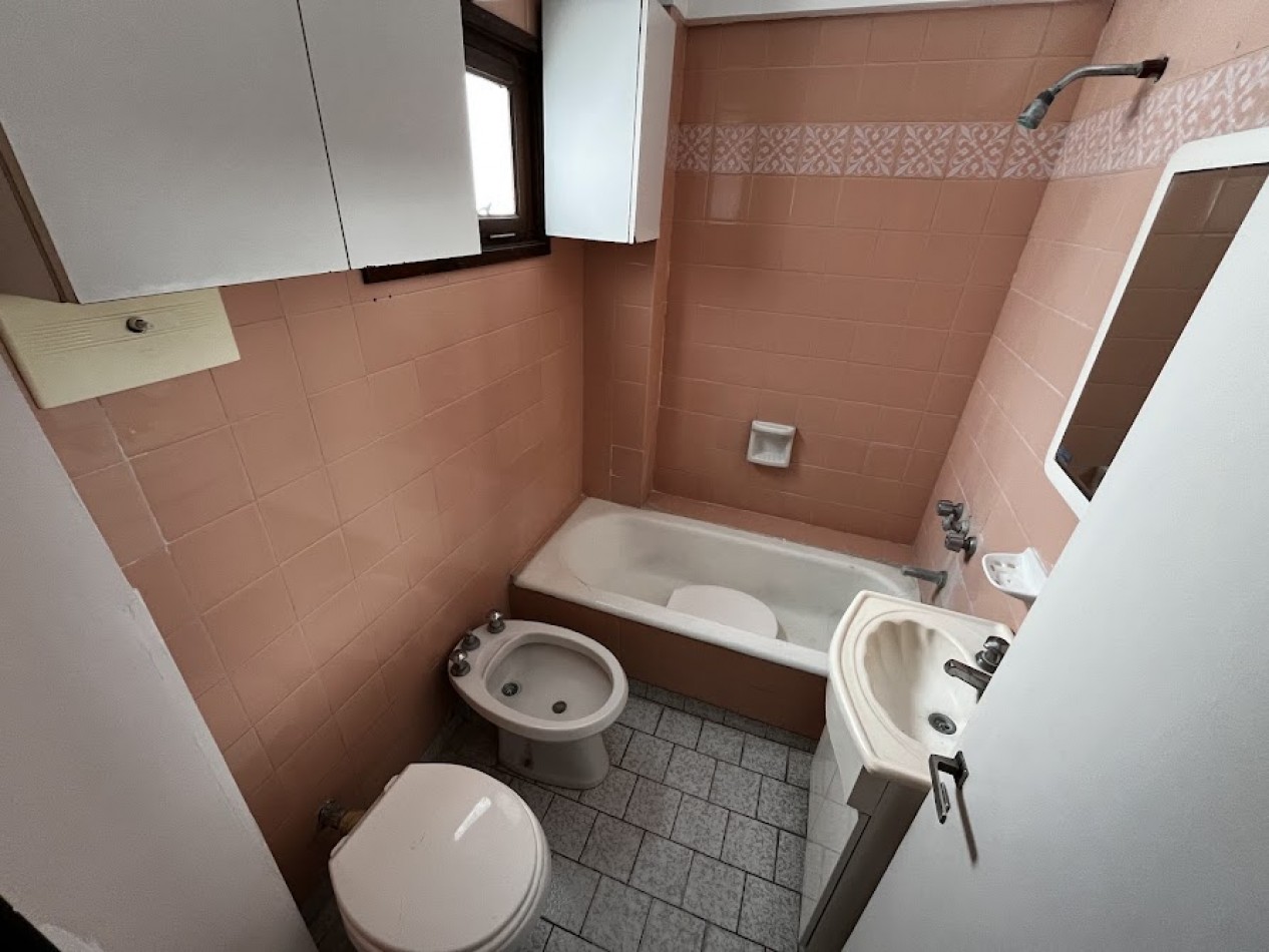 Departamento 2 amb al frente con balcon - La perla APTO CREDITO