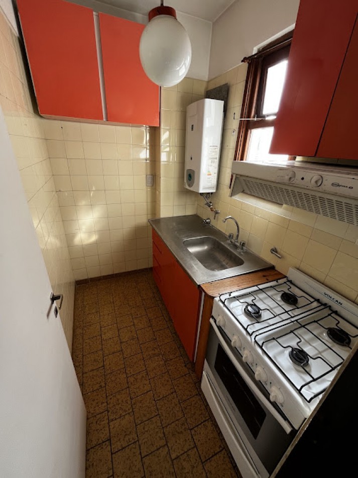 Departamento 2 amb al frente con balcon - La perla APTO CREDITO